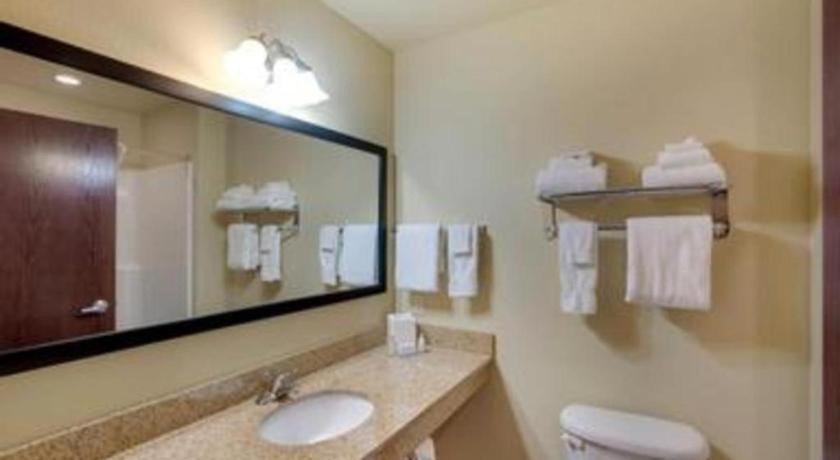 Americinn By Wyndham Oshkosh Exteriör bild